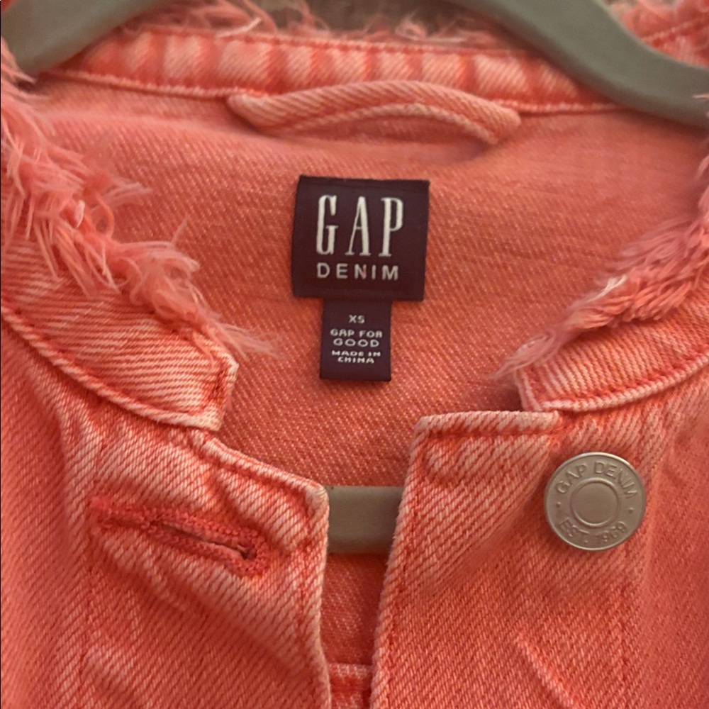 GAP CORAL DENIM JACKET - Picture 3 of 6